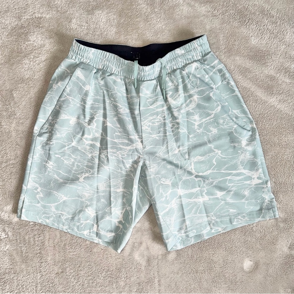 Lululemon Channel Cross Swim Short 7” Men’s Small Immersion Sea Water Multi